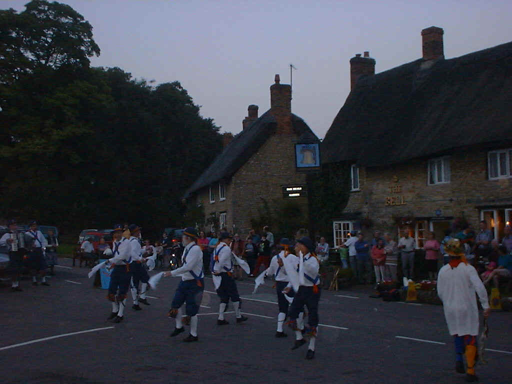 00morris1.jpg (142394 bytes)